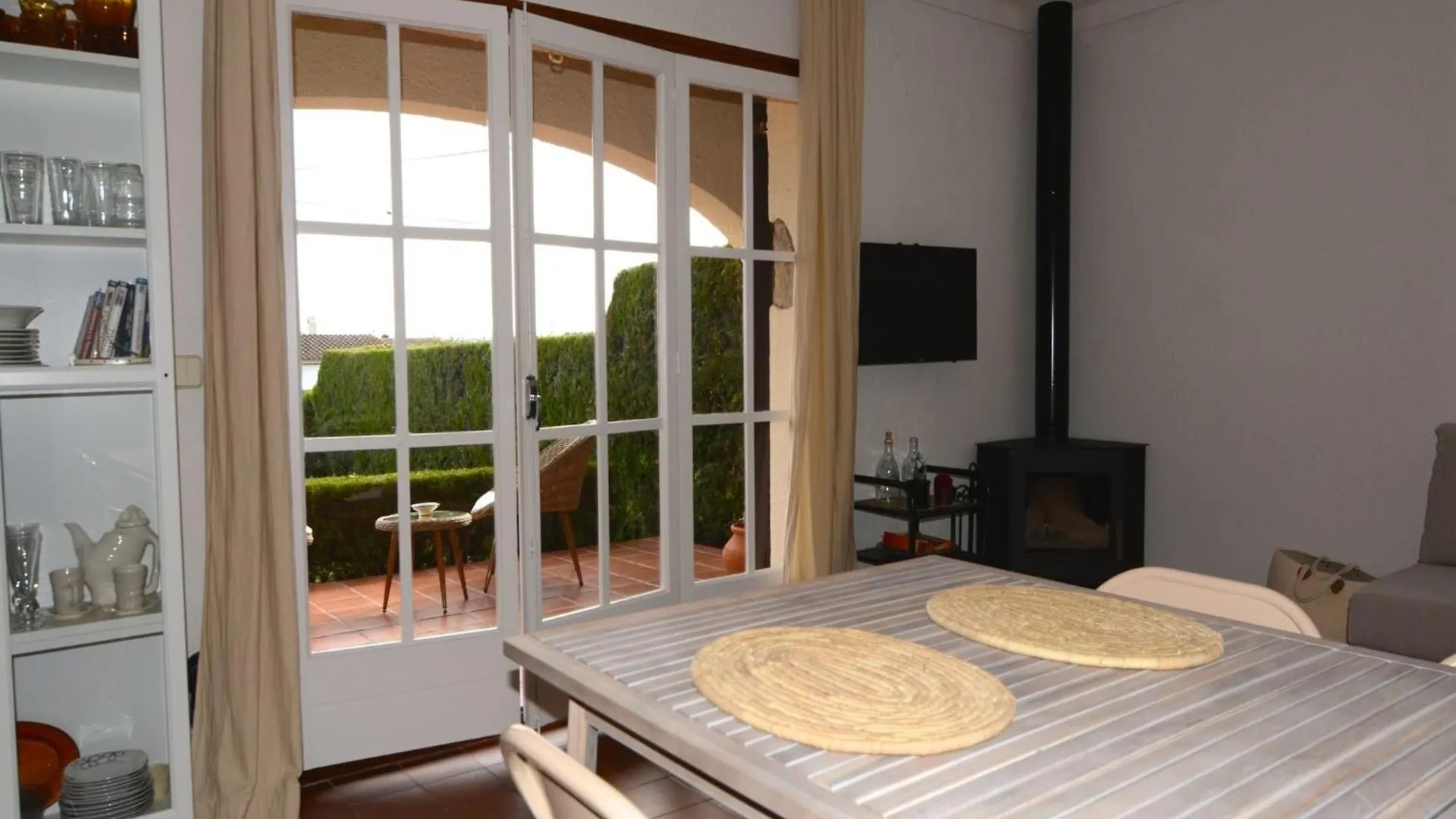 The House In Estartit Has 2 Bedrooms L'Estartit